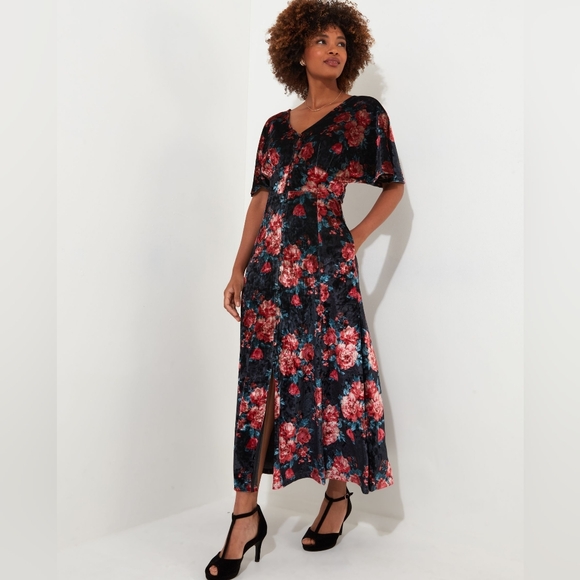 Floral Midi Dress - Black and Red - Picture 12 of 15